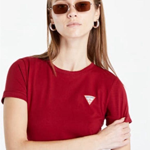 Guess 90s slim fit red tee with triangle patch logo - Picture 2 of 11
